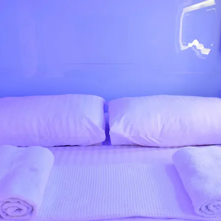 Tab Capsule Hotel - Kayoon Surabaya-2